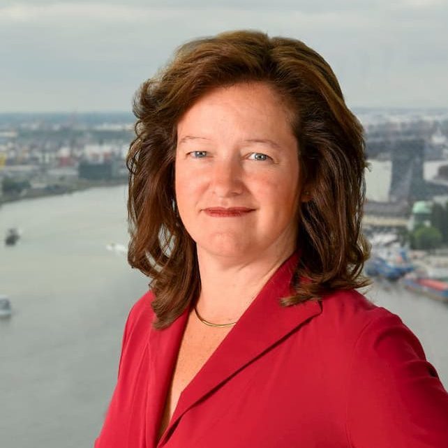 vivienne-de-leeuw-directeur-cfo-havenbedrijf-rotterdam-serieus-ernst-bode-07-2019