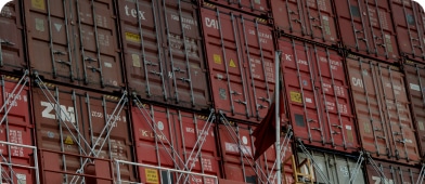 EA_-_Containers_op_schip-3313041410_9435de2e1b_o 3 (1)