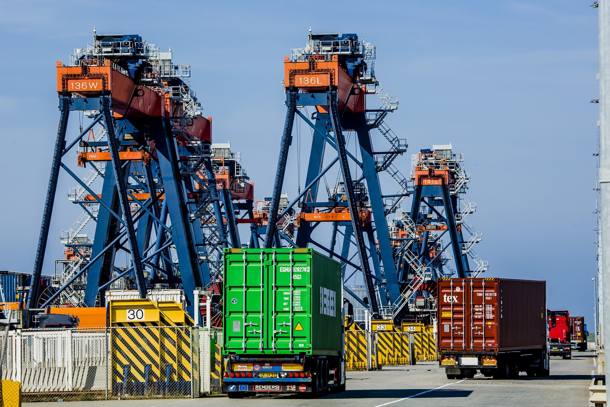 remote-check-in-via-portbase-available-at-ect-from-22-november-portbase